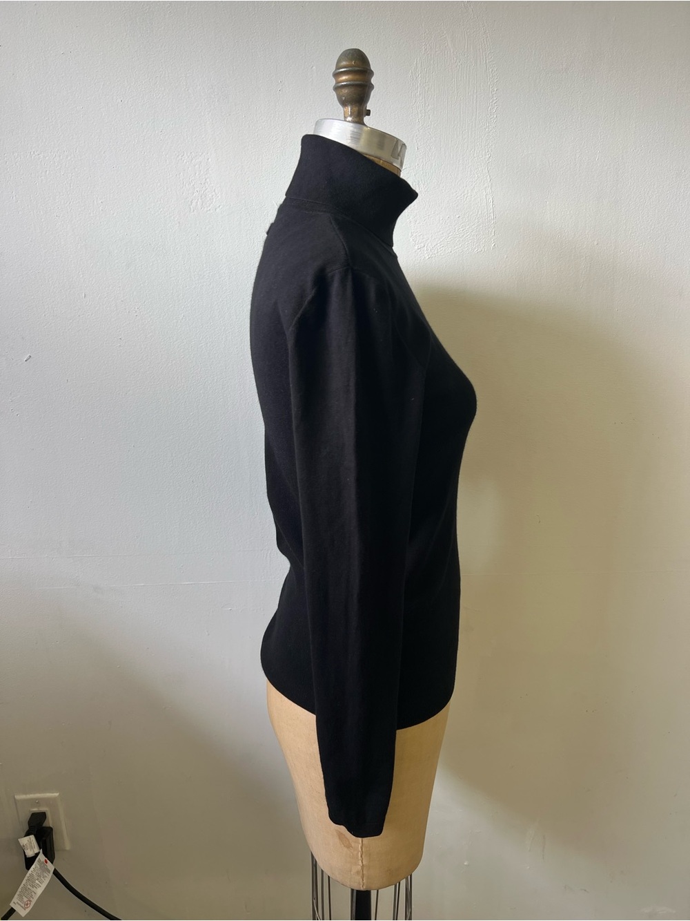 'S Max Mara Black Turtleneck Sweater - Classic Women's Knit - Picture 2 of 7